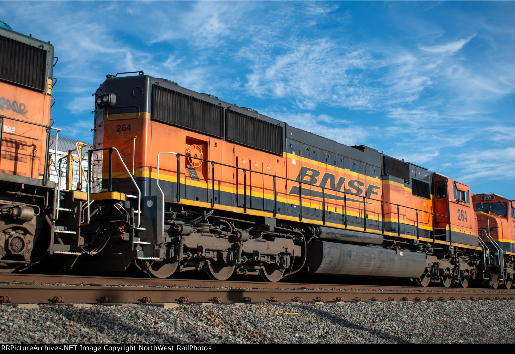 BNSF 264